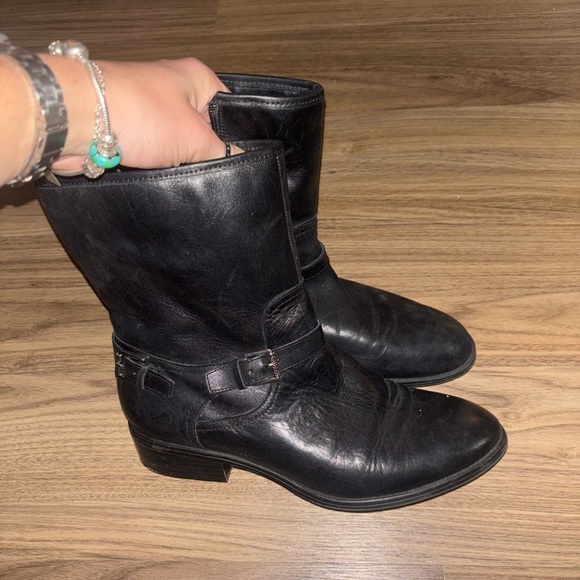 Ralph Lauren black leather ankle boots with buckle details - Picture 2 of 4